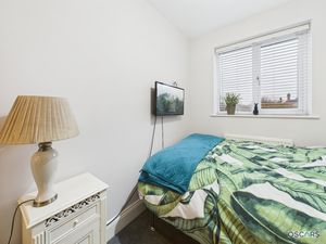 Photo 16- click for photo gallery